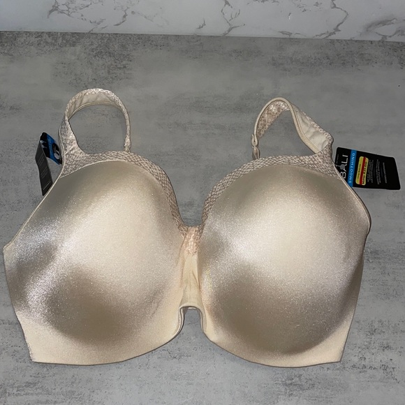 Bali Other - NWT Bali Smoothing Bra